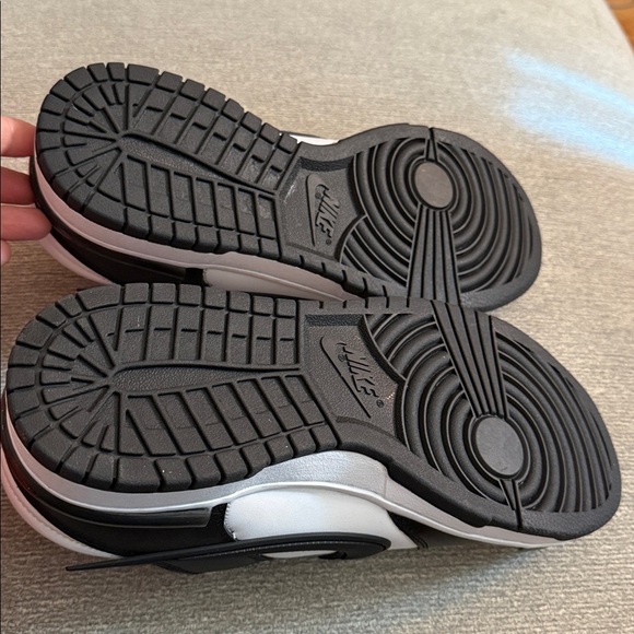 Nike Dunk Low Twist
W-11.5
M- 10 - Picture 3 of 5